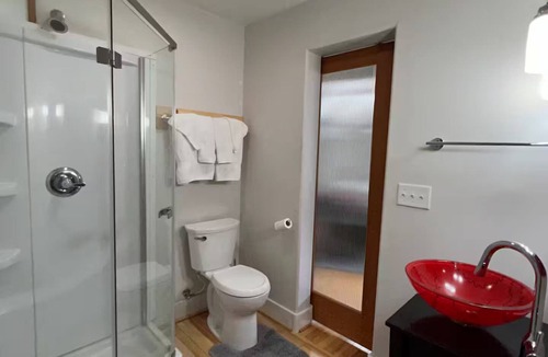 Amazon House | South Hills Studio