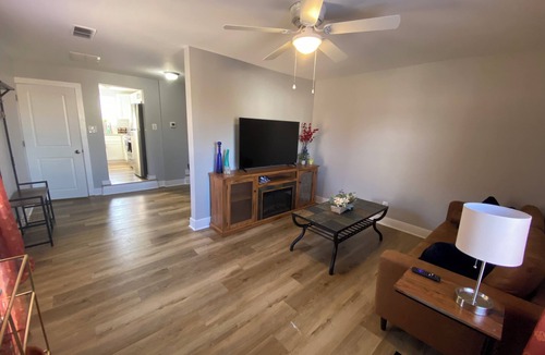 Marlton Apartment | South Jersey Suburban Hideaway