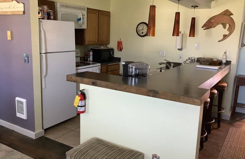 Hammond Hotel | South Jetty Inn