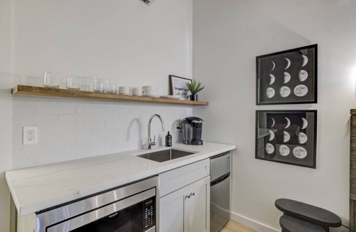 Lakeside Park Apartment | South Lake Chalet #9
