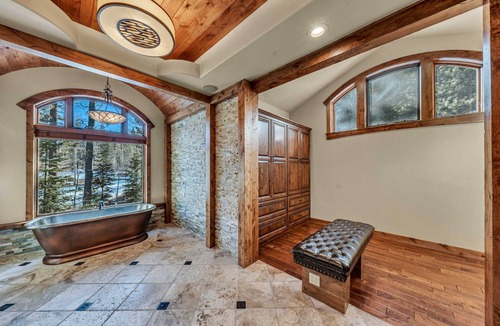 Christmas Valley House | South Lake Tahoe Escape - Private Hot Tub + Pool