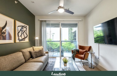 South Lamar Apartment | South Lamar Luxury Apartment
