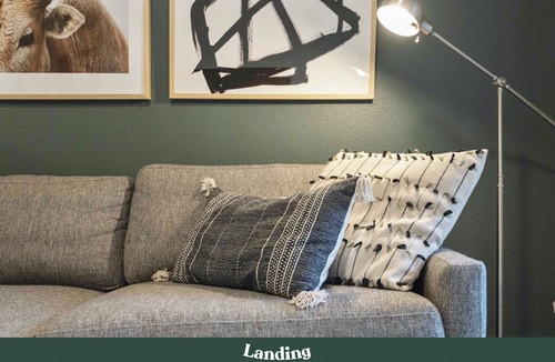 South Lamar Apartment | South Lamar Luxury Apartment