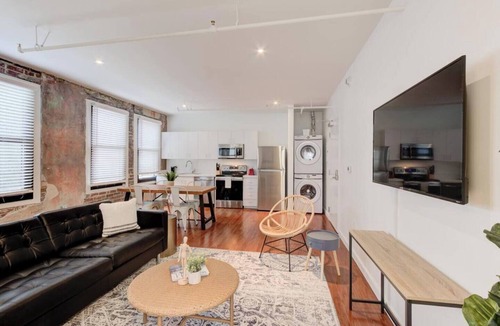 Downtown Memphis Apartment | South Main Haven | Walk to Beale, Art, & Fun
