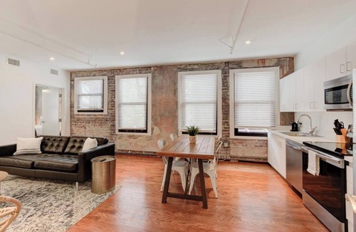Downtown Memphis Apartment | South Main Haven | Walk to Beale, Art, & Fun