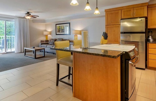 Lincoln Resort | South Mountain, 2br Condo