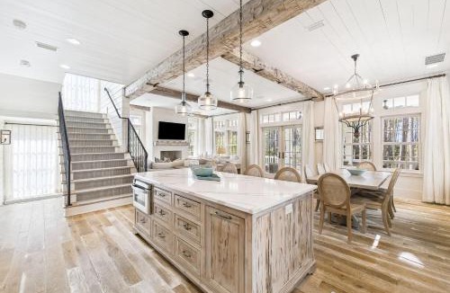 Gulf District House | South of 30A - Close to the Beach & WaterColor Beach Club - Evergreen Dream home