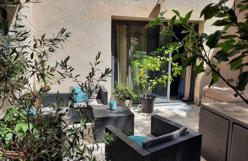 Tressan House | South of France, 180 m2 loft panoramic view of the vineyards.