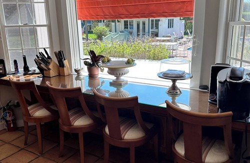 Water Mill House | South of Hwy! Just a 6 Mile drive to U.S.Open! 1/4 Mi to Vineyard and Art Museum