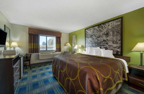 North Ridgeville Hotel | South Ridge Inn