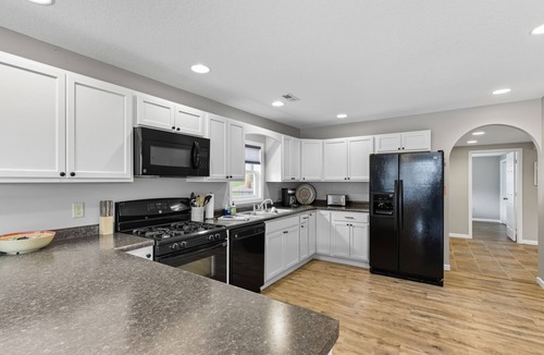 Clear Lake House | South Shore Cottage