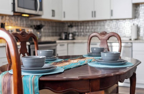 Northville House | South Shore Edgewater Loft