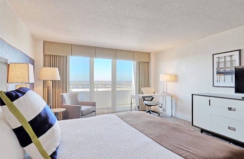 League City Hotel | South Shore Harbour Resort & Conference Center
