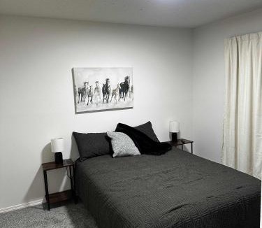 Wichita House | South Side Resort - Very Close Derby Turnpike Dtn