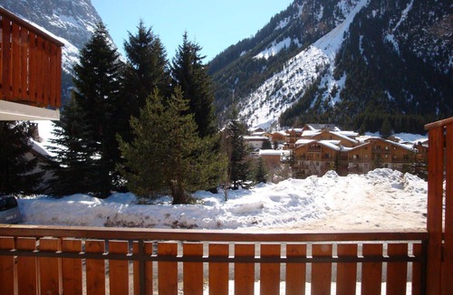 Pralognan-la-Vanoise Apartment | South studio 4 pers, pets allowed, sunny terrace