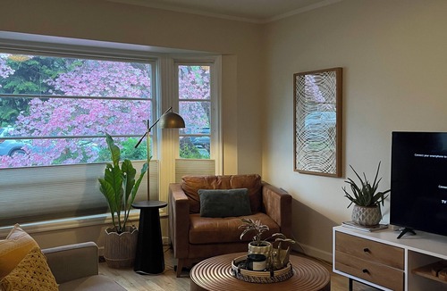 South Tabor House | South Taber Charmer