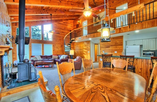 South Toledo Bend House | South Toledo Haven: A lakefront retreat