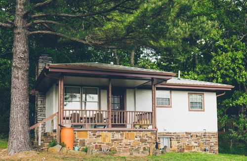 Fayetteville House | South Woods - Bespoke Sauna Retreat - Sleeps 8
