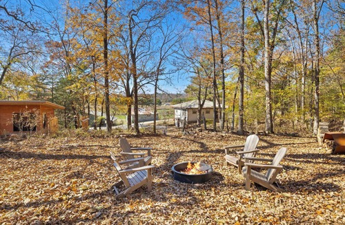 Fayetteville House | South Woods-Sauna-private trails-1mi to Lake Sequoyah