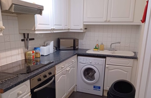 Shirley Apartment | Southampton 2-Bedroom House