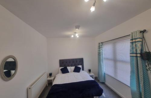 Northampton House | Southampton Bridge Rooms by AFL