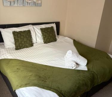 Portswood Apartment | Southampton Gem