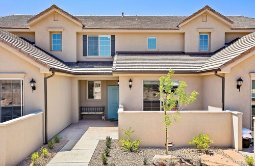 Sienna Hills House | Southern Adobe, Great Location, Scooters!