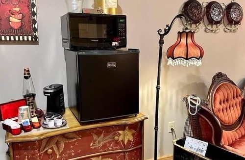 Stanardsville House | Southern Belle Rm. 101