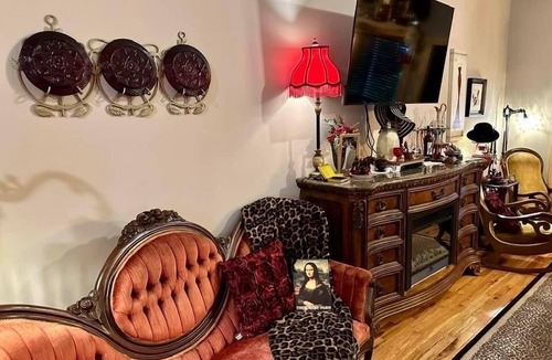 Stanardsville House | Southern Belle Rm. 101
