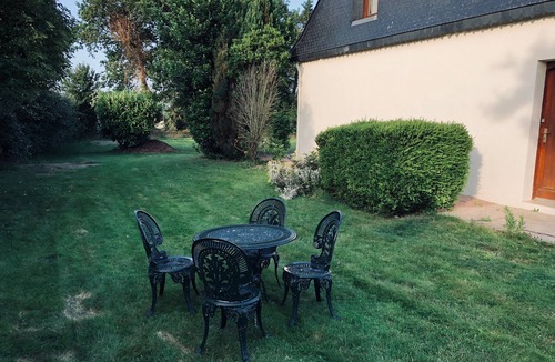 Noyal-Muzillac Apartment | Southern Brittany - peace and quiet by the sea