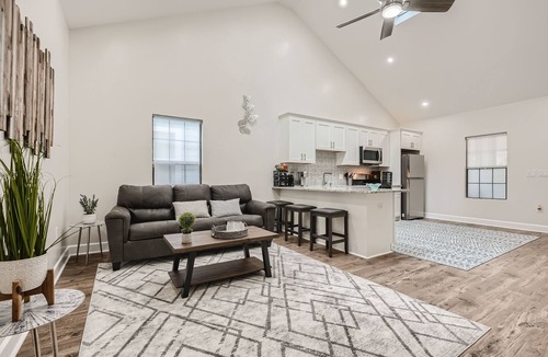 Peoplestown House | Southern Charm Outside, Modern Comfort Inside