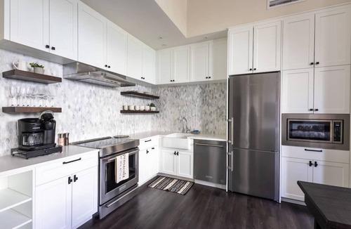 Downtown Condo | Southern Comfort 318