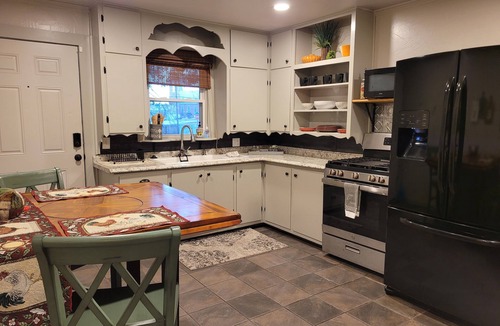 Fort Smith House | Southern Comfort Downtown Ft Smith!