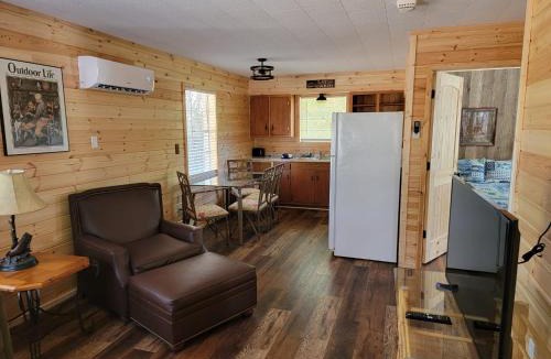 Greers Ferry Hotel | Southern Comfort Inn & Resort