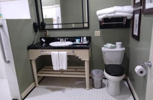 Mayfield Hotel | Southern Comfort Suites