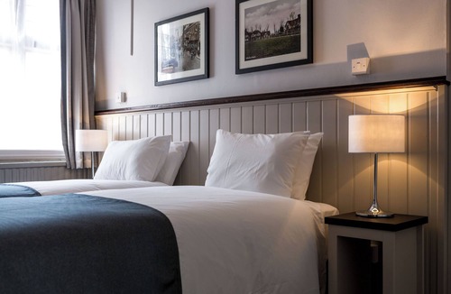 Watford Hotel | Southern Cross