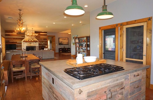Wimberley House | Southern Cross I Stargazing, hot tub, sleeps up to 8!