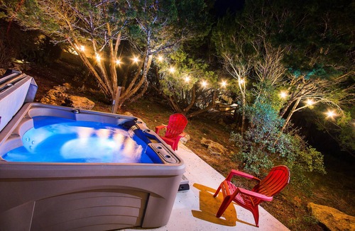 Wimberley House | Southern Cross I Stargazing, hot tub, sleeps up to 8!