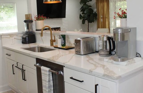 McDonough House | Southern Elegance Gateway