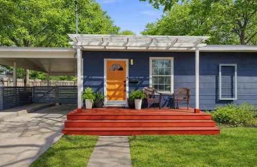 Brentwood House | Southern Family Retreat in Central Austin with Kids Play Area