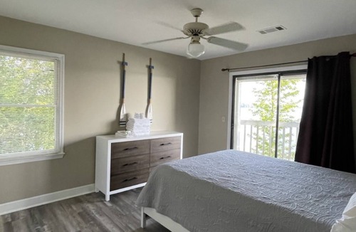 Chambers County Cabin | Southern Lakeside Cabin #15