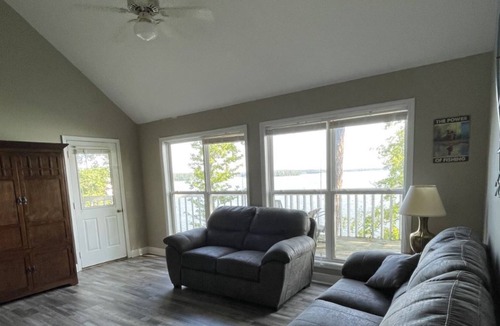 Chambers County Cabin | Southern Lakeside Cabin #15