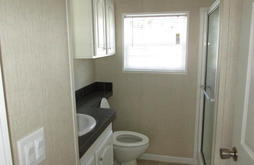 Eustis Resort | Southern Palms Park Model 14