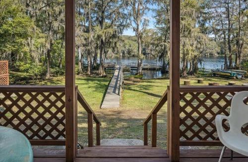 Uncertain House | Southern Pearl Waterfront Charm -Kayaks & Canoes