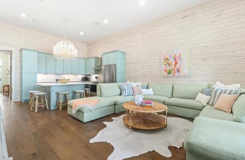 Cinnamon Shore Villa | Southern Seaside TC 9103