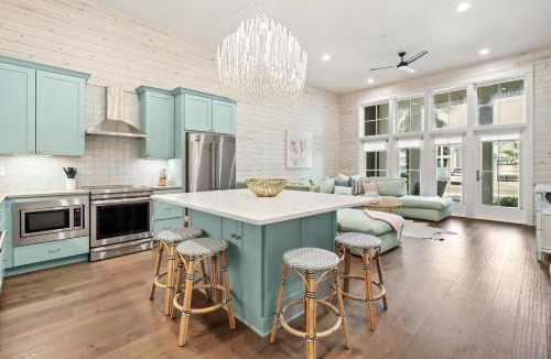 Cinnamon Shore Villa | Southern Seaside TC 9103