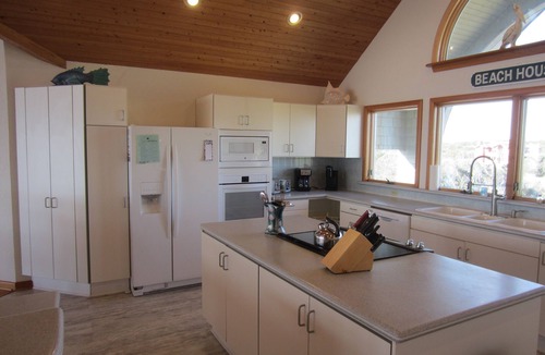 Southern Shores House | Southern Shores/OBX - Spectacular Oceanfront Setting- Primo Views-Pool/HotTub