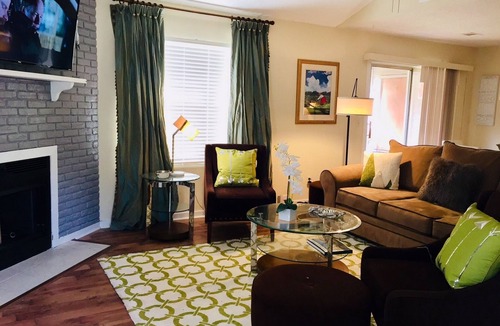 North Charleston Condo | Southern sophistication in the park
