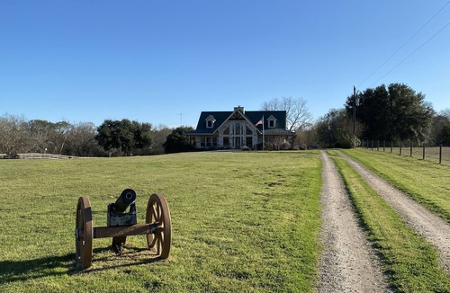 Hempstead House | Southern Star Ranch - Luxury Paradise in the Country