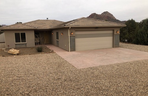 Apple Valley House | Southern Utah getaway